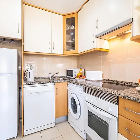 Apartment For 2 People With Shared Pool *
